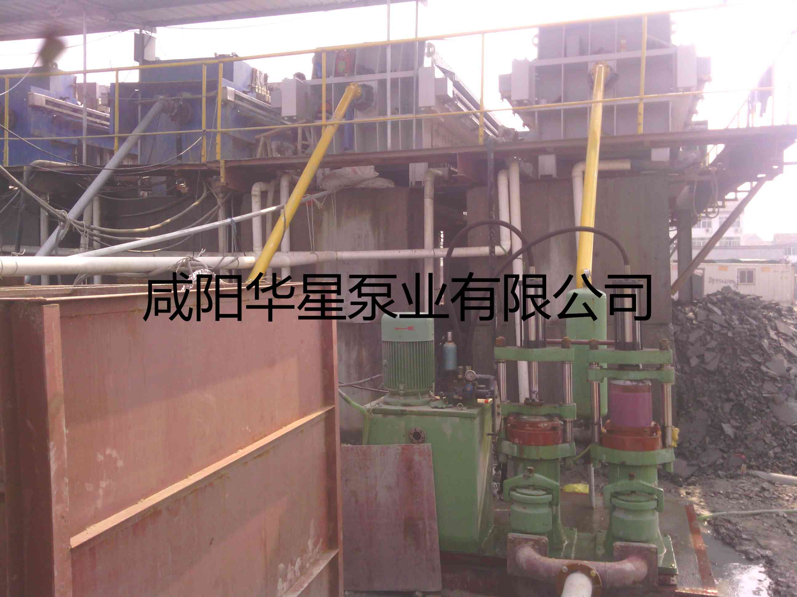 华星YBH300-40节能陶瓷柱塞泵打桩污泥使用现场-02