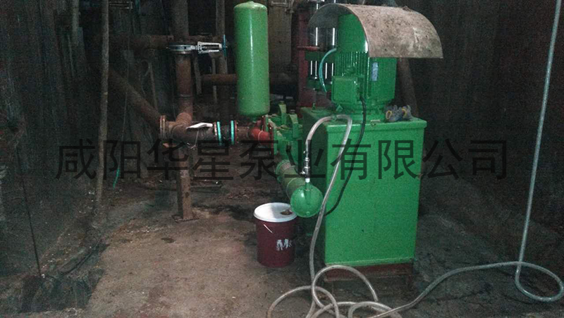 食品厂使用压滤机专用泵现场